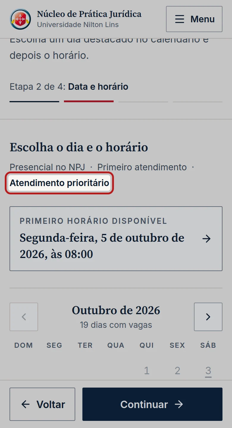 Tela do passo 3: Toque em Ver dias e horários. Em Escolha o dia e o horário, junto às suas escolhas, aparece Atendimento prioritário.
