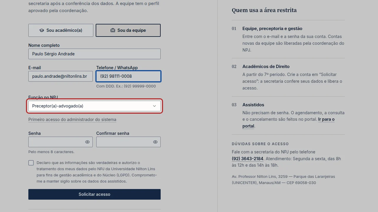 Tela do passo 4: Em Função no NPJ, escolha a sua: Preceptor(a)-advogado(a), Professor(a) orientador(a), Administrativo (assistente técnico) ou Gestão (Coordenação / Vice-Reitoria).